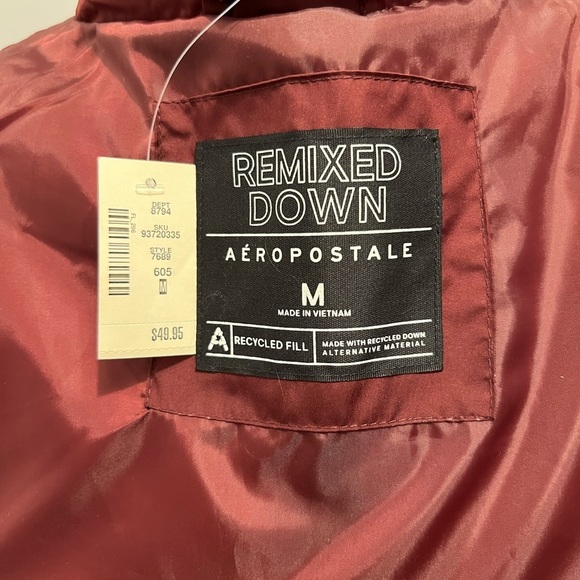 AEROPOSTALE Burgundy Vest Made With Recycled Down Alternative Material Size M - Picture 4 of 5